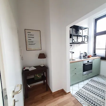 Sonniges Altstadt Nest アパート